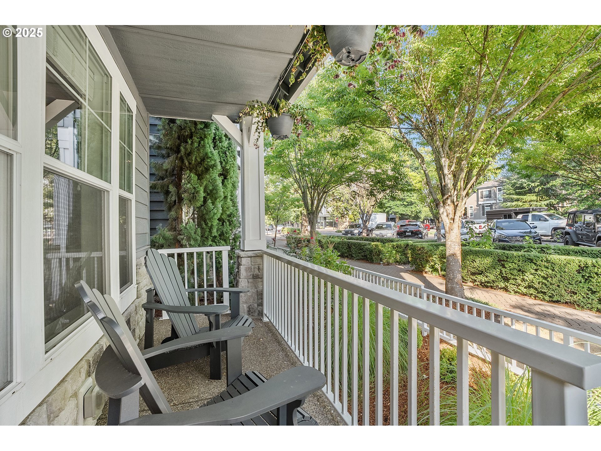 29021 SW VILLEBOIS DR