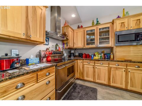 Tiny photo for 48482 E Meadow Way, Oakridge, OR 97463 (MLS # 513712198)
