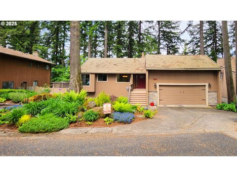 17265 STANHELMA DR Gladstone OR 97027