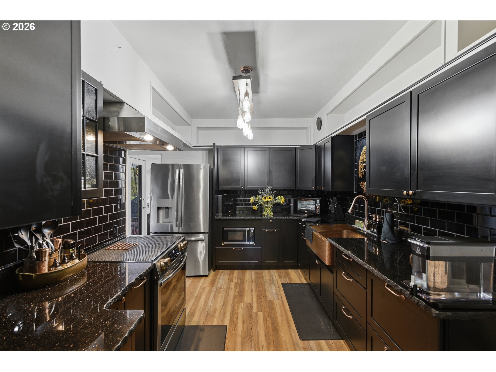 228 S EMPIRE BLVD
