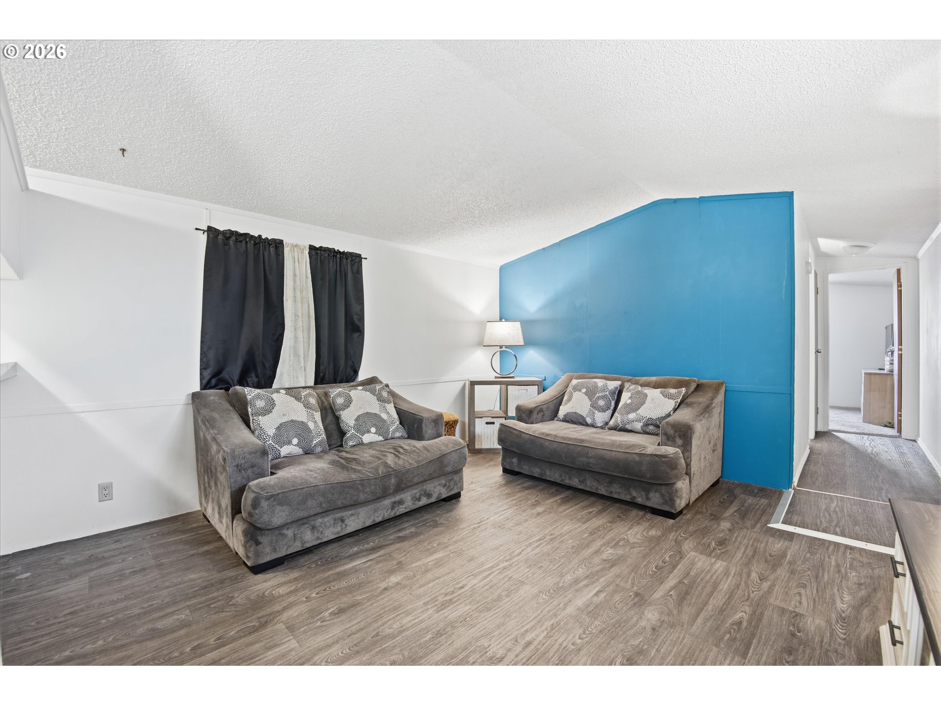 301 E COLUMBIA DR 68