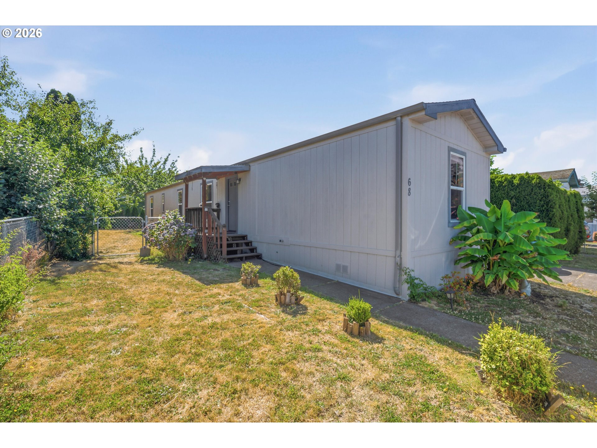 301 E COLUMBIA DR 68