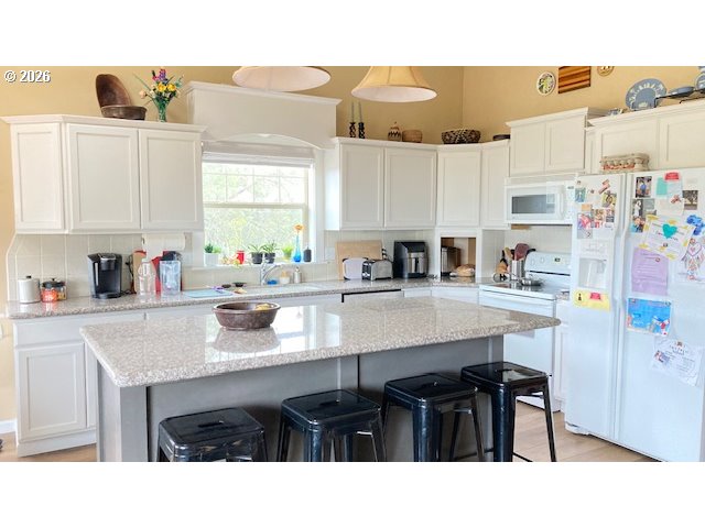 216 VALLEY VIEW DR