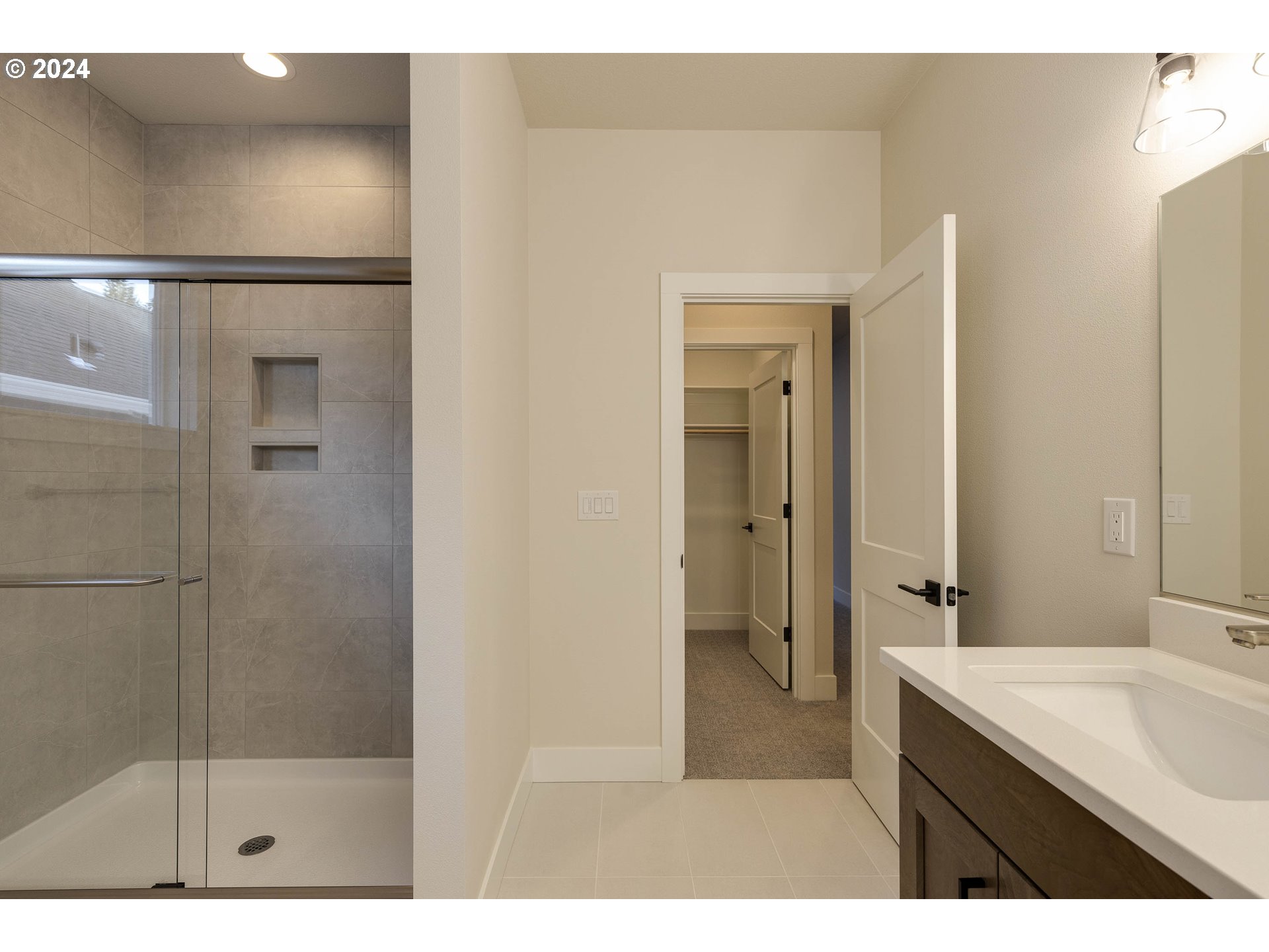 Newberg, Oregon 97132, United States, 3 Bedrooms Bedrooms, ,3 BathroomsBathrooms,Residential,Active,36607