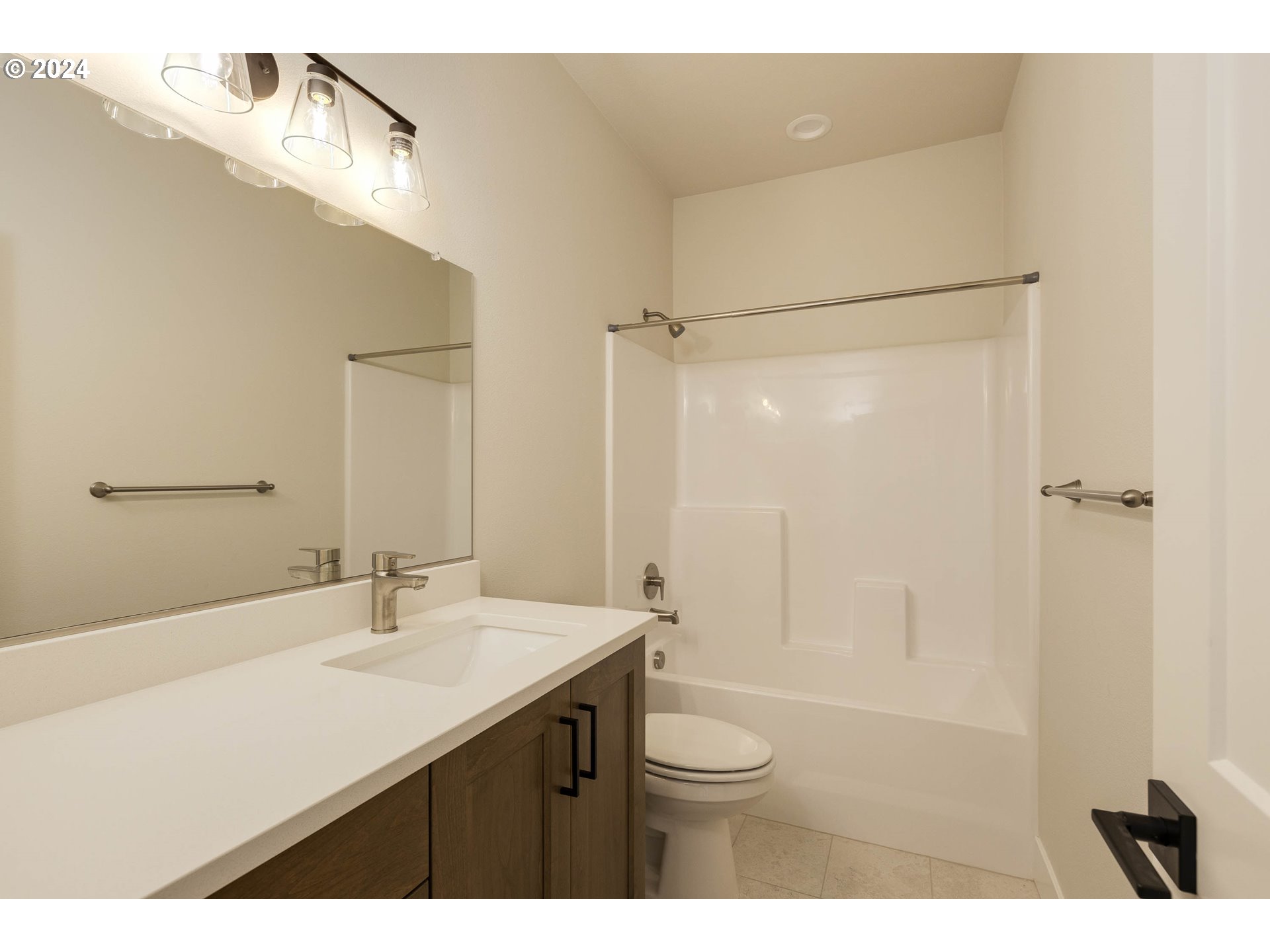 Newberg, Oregon 97132, United States, 3 Bedrooms Bedrooms, ,3 BathroomsBathrooms,Residential,Active,36607