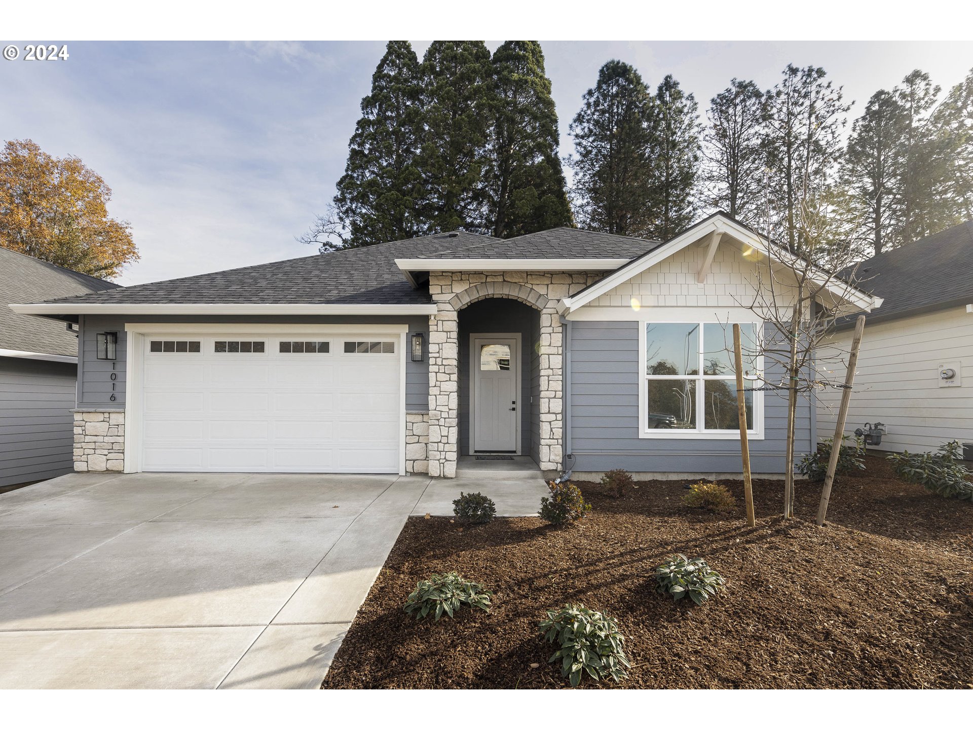 Newberg, Oregon 97132, United States, 3 Bedrooms Bedrooms, ,3 BathroomsBathrooms,Residential,Active,36607