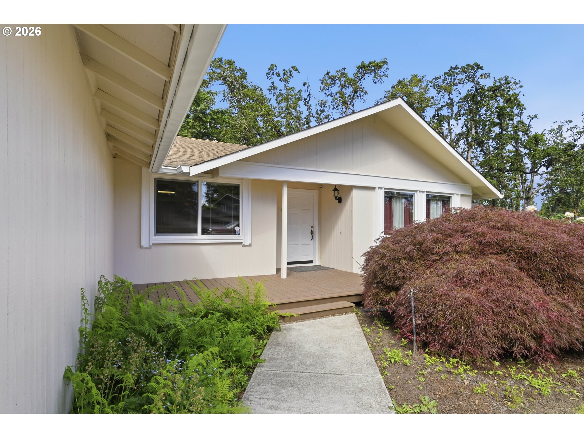 488 CASCADE DR