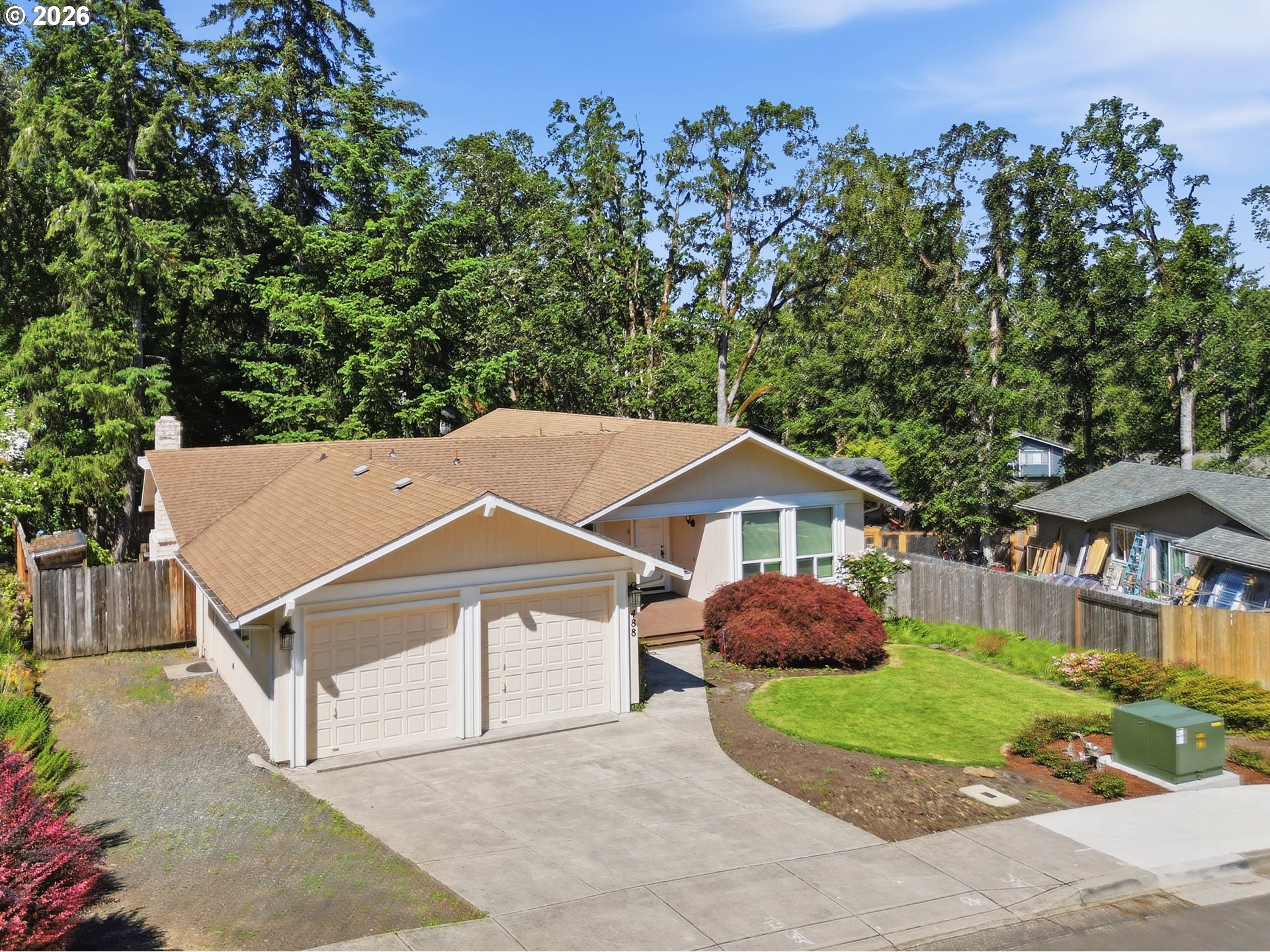 488 CASCADE DR