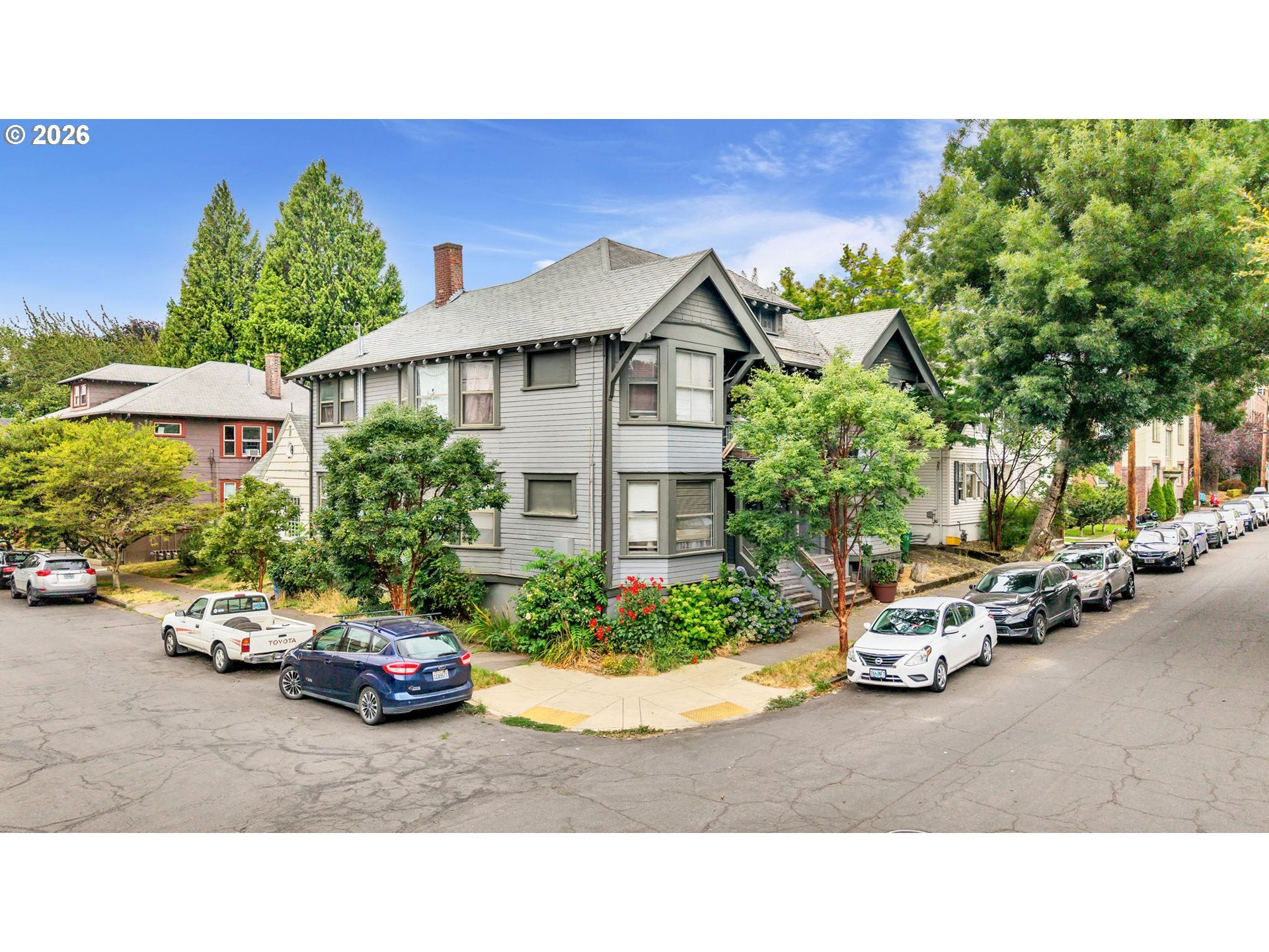 601 NE RANDALL AVE