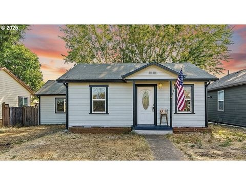 954 ELM ST Junction City OR 97448