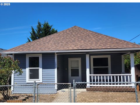 1530 SE HAMILTON ST Roseburg OR 97470