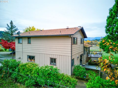 A home in Roseburg