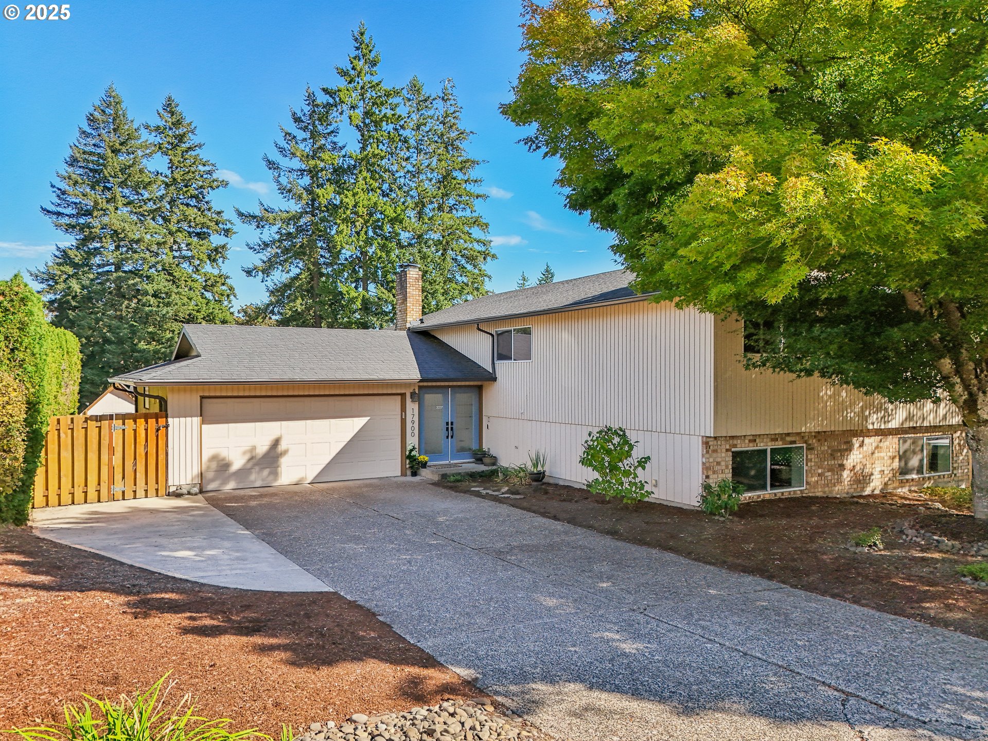 17900 MONTICELLO DR