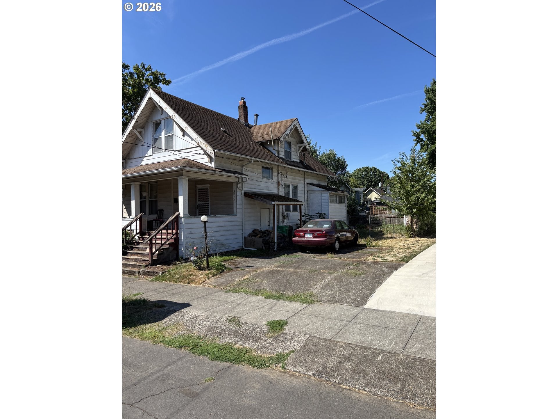 4123 NE 8TH AVE