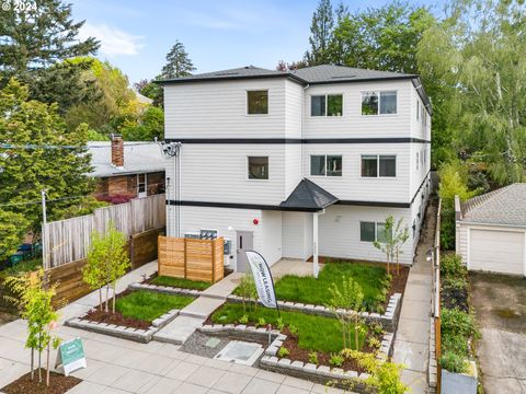 232 NE 61ST AVE Portland OR 97213