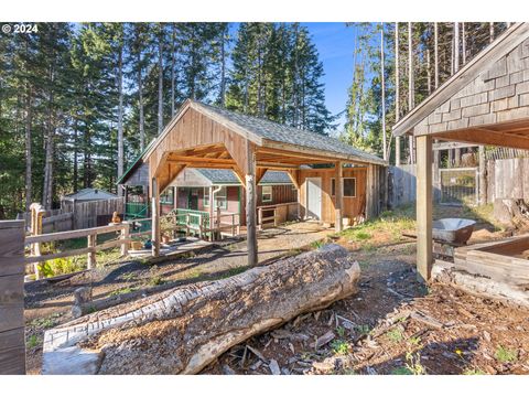 A home in Port Orford