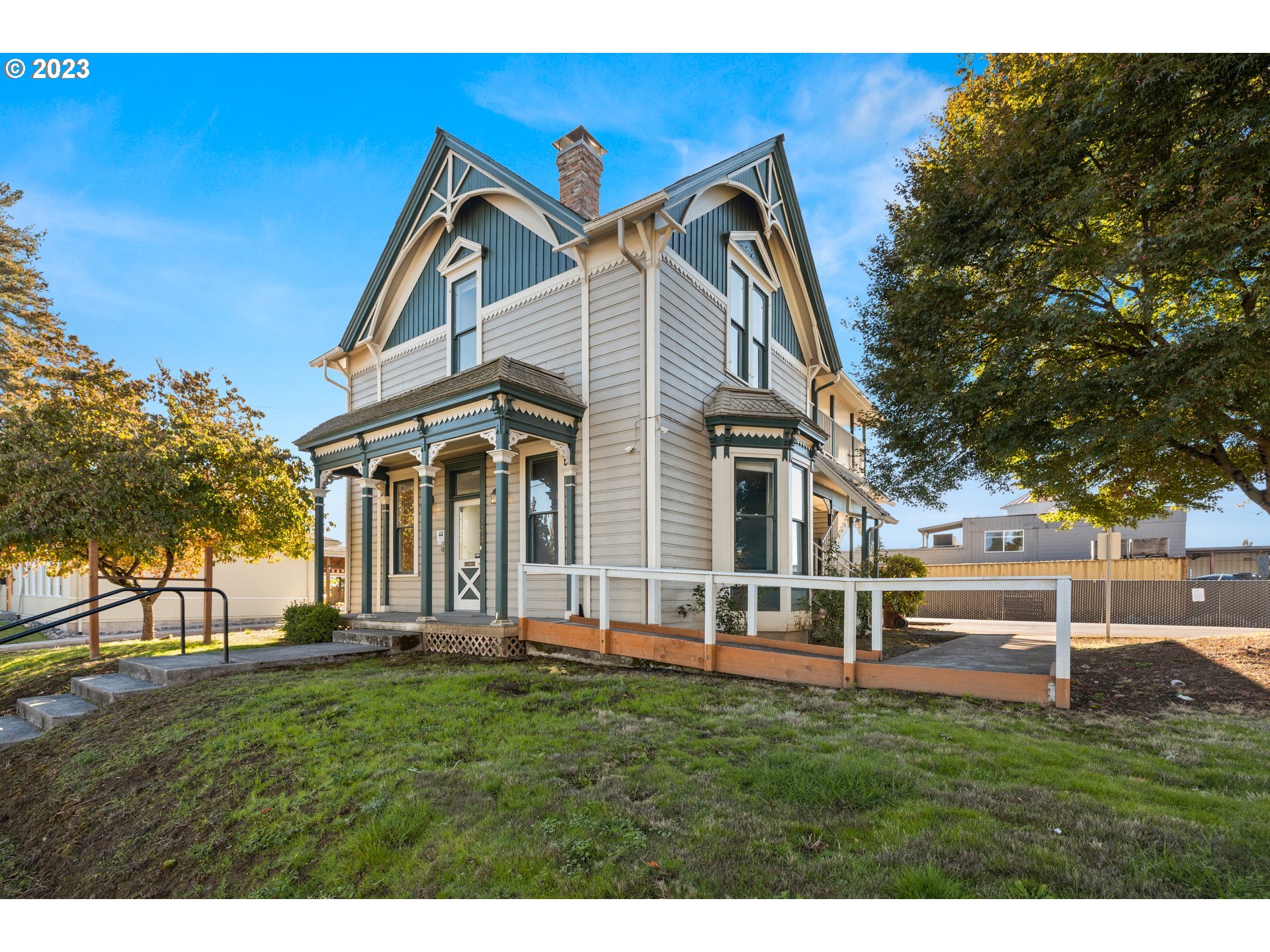 510 S 1st AVE