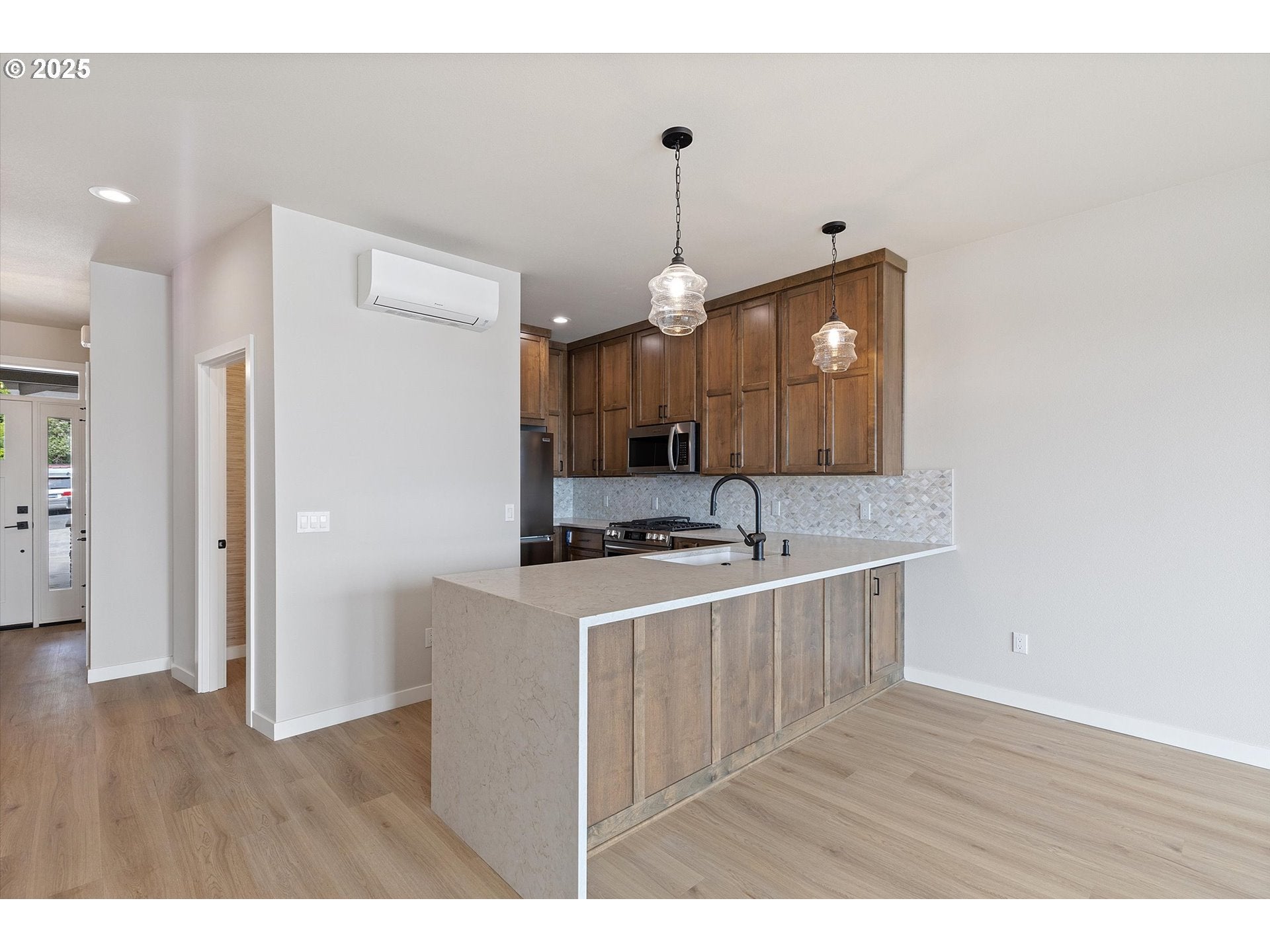 815 SW 13TH ST 3