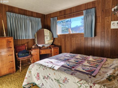 A home in Port Orford