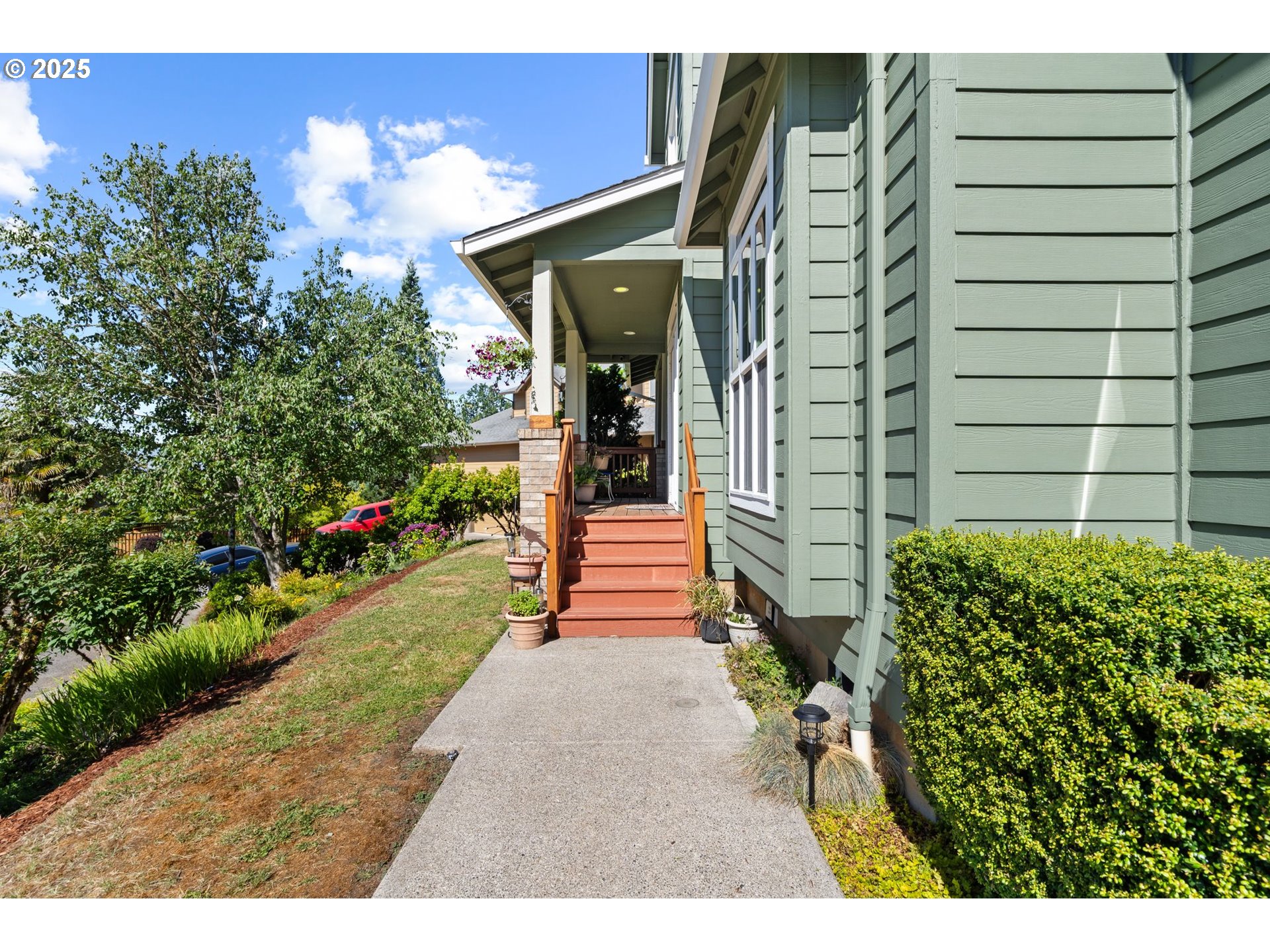 Battle Ground, Washington 98604, United States, 5 Bedrooms Bedrooms, ,3 BathroomsBathrooms,Residential,Active,173381