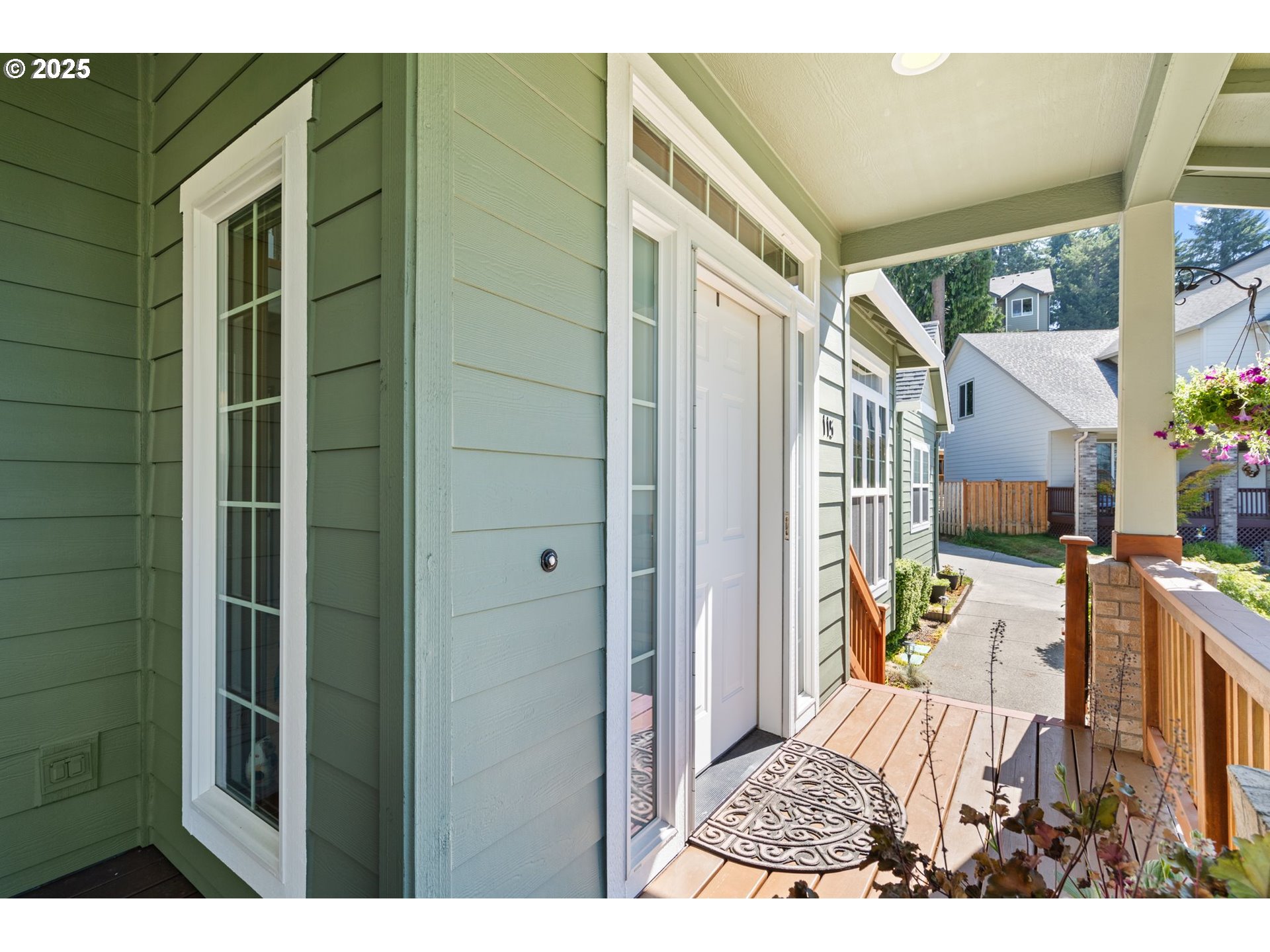 Battle Ground, Washington 98604, United States, 5 Bedrooms Bedrooms, ,3 BathroomsBathrooms,Residential,Active,173381