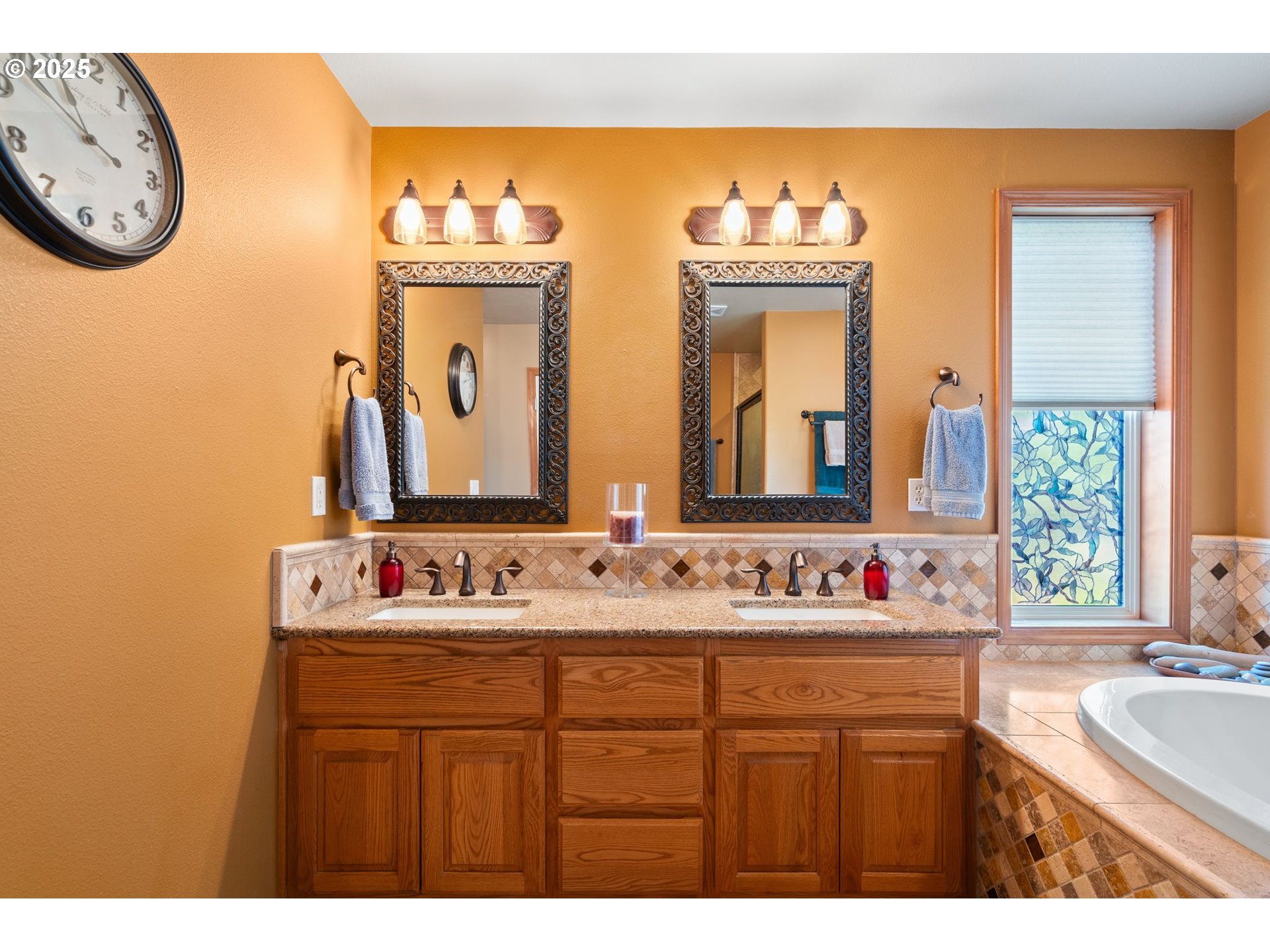 Battle Ground, Washington 98604, United States, 5 Bedrooms Bedrooms, ,3 BathroomsBathrooms,Residential,Active,173381