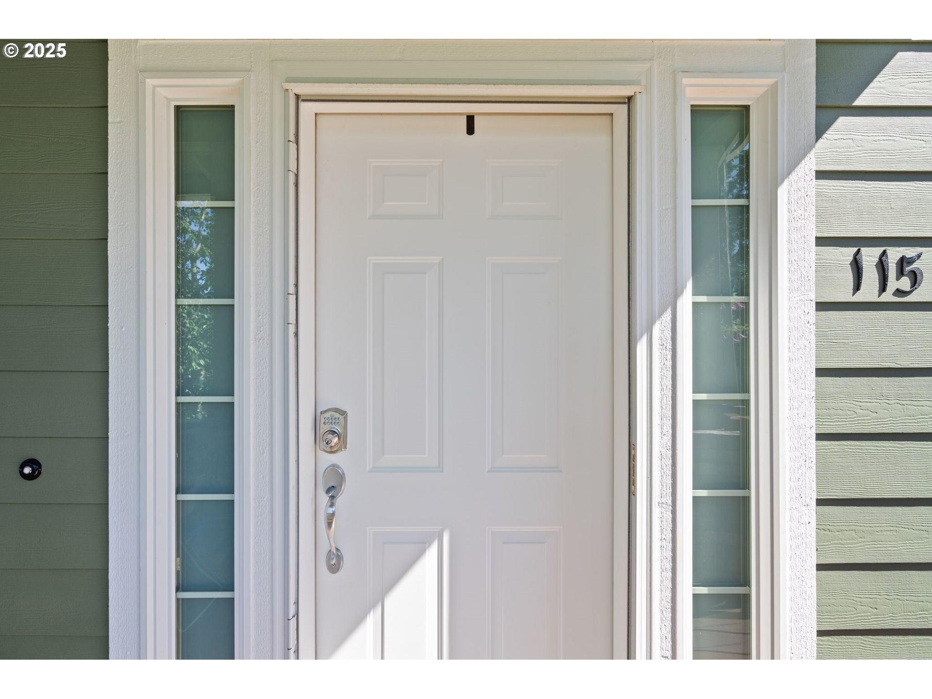 Battle Ground, Washington 98604, United States, 5 Bedrooms Bedrooms, ,3 BathroomsBathrooms,Residential,Active,173381