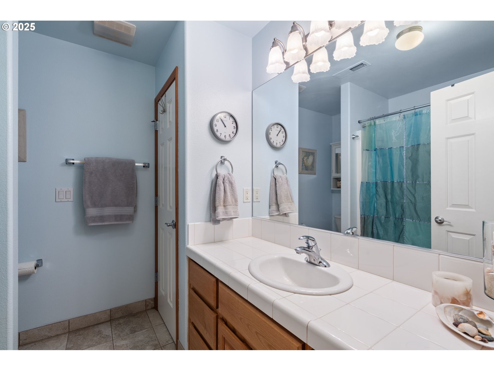 Battle Ground, Washington 98604, United States, 5 Bedrooms Bedrooms, ,3 BathroomsBathrooms,Residential,Active,173381