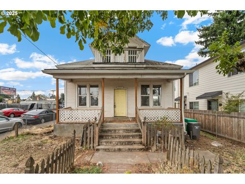 6221 SE 83RD AVE Portland OR 97266