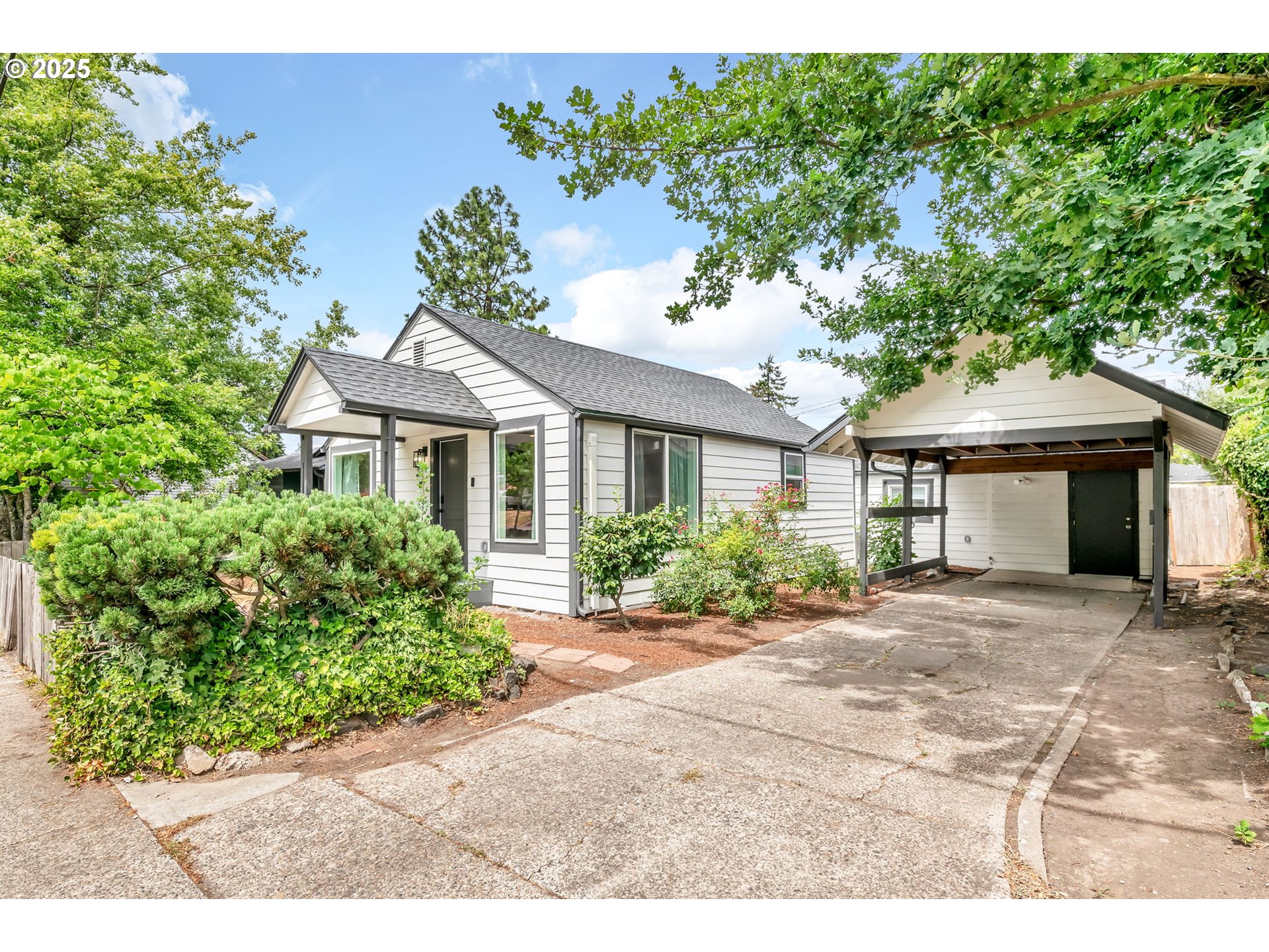 428 W Centennial BLVD