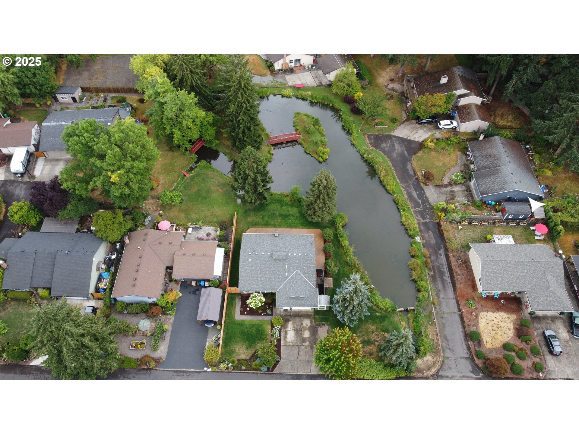 2606 SE RISLEY AVE