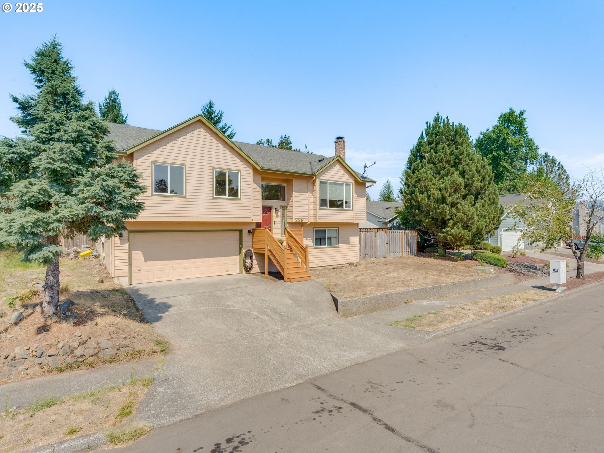 229 SW 22ND ST