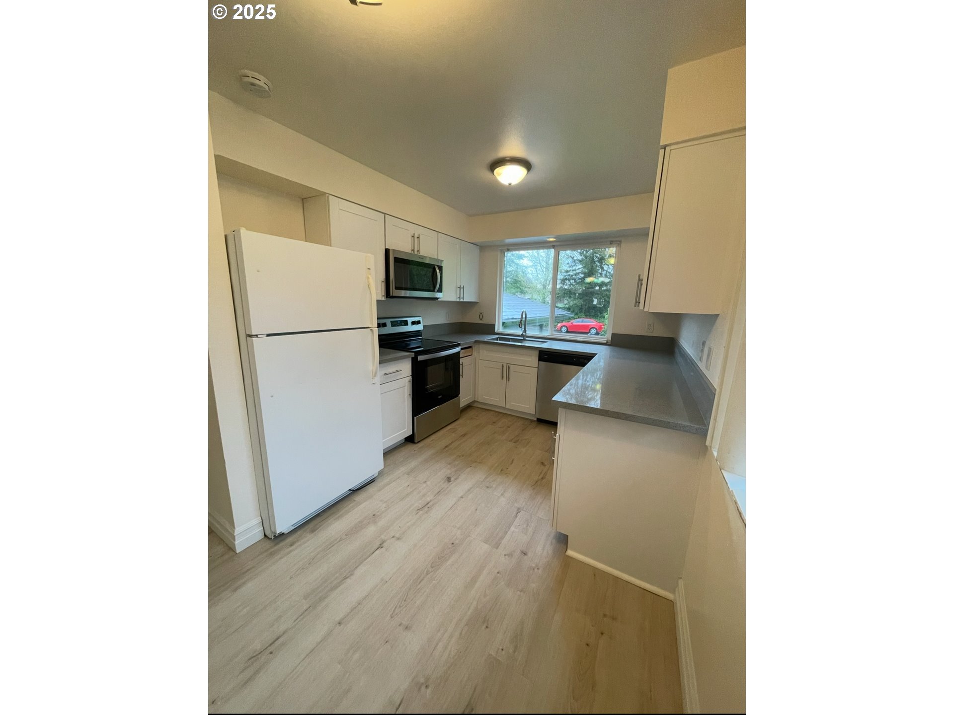 7135 SW WILSON AVE SW