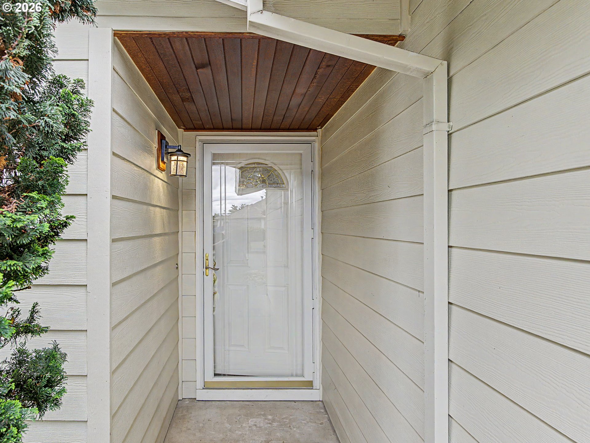 1778 N LAURELWOOD LOOP