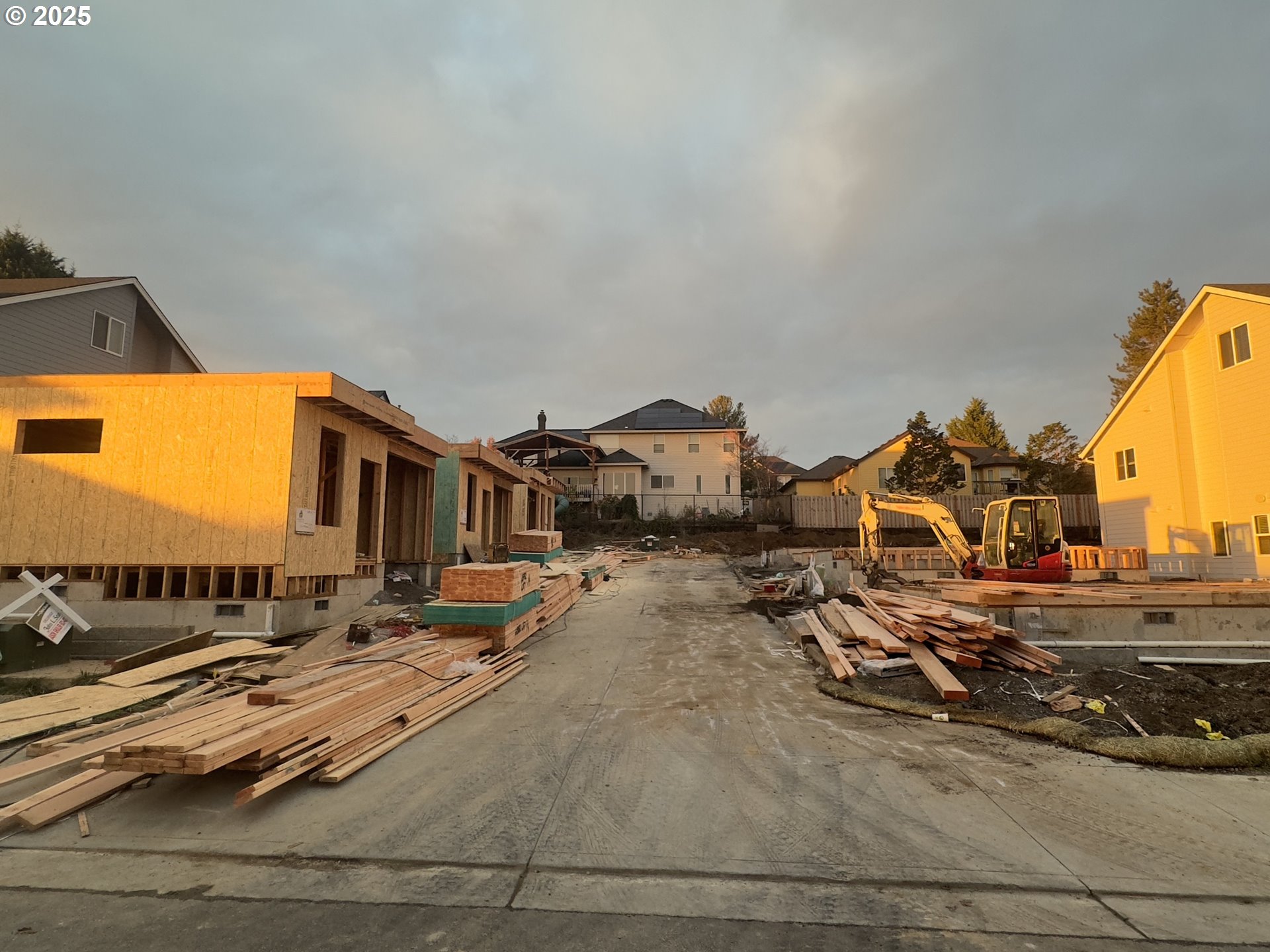 4055 SW McKinley ST 39