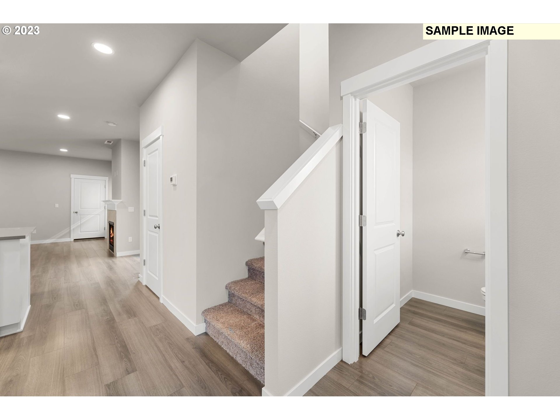 3020 S KODIAK ST LT811