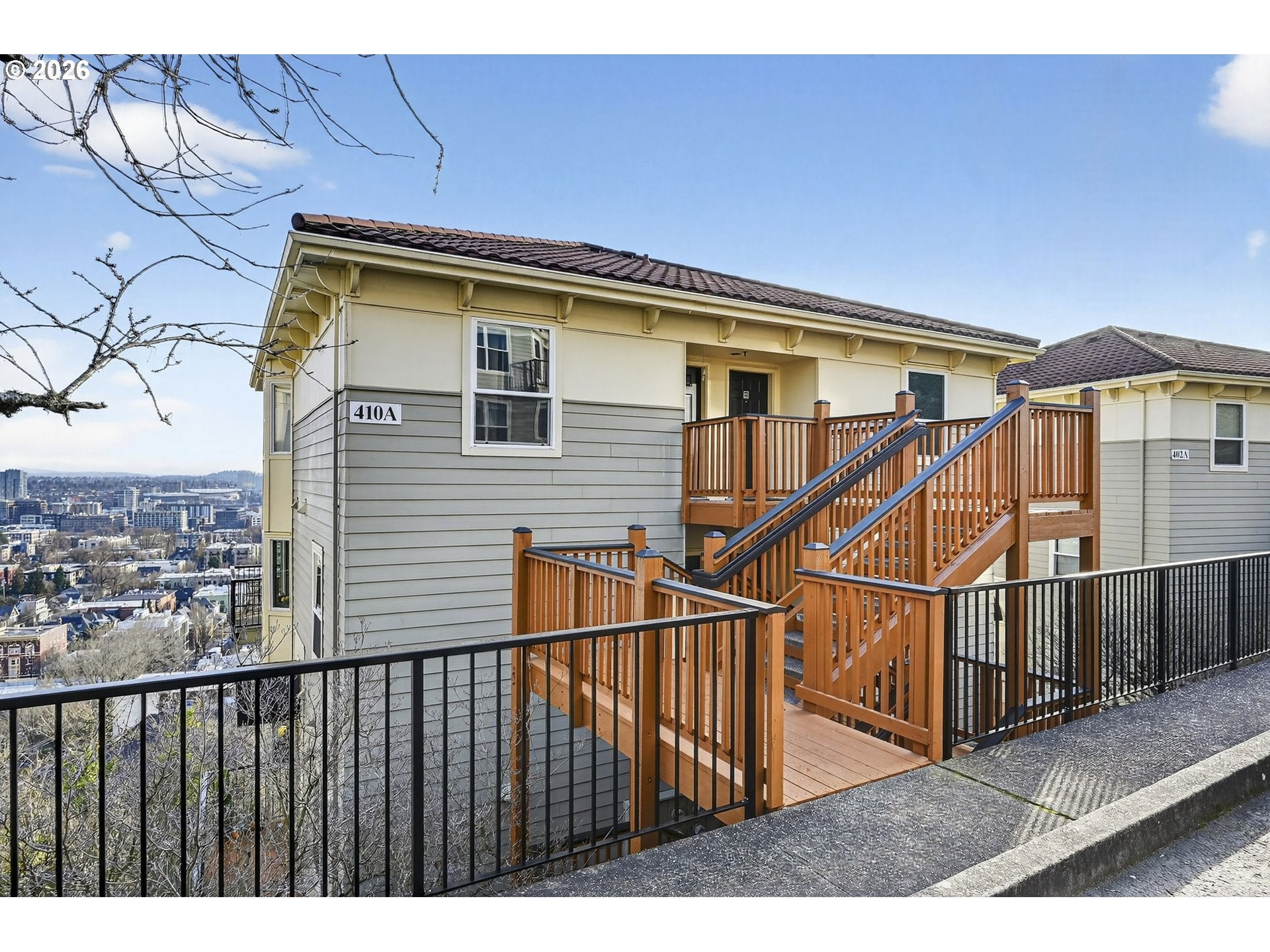 410 NW UPTOWN TER
