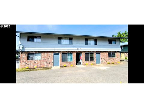 587 W BERDINE ST Roseburg OR 97471