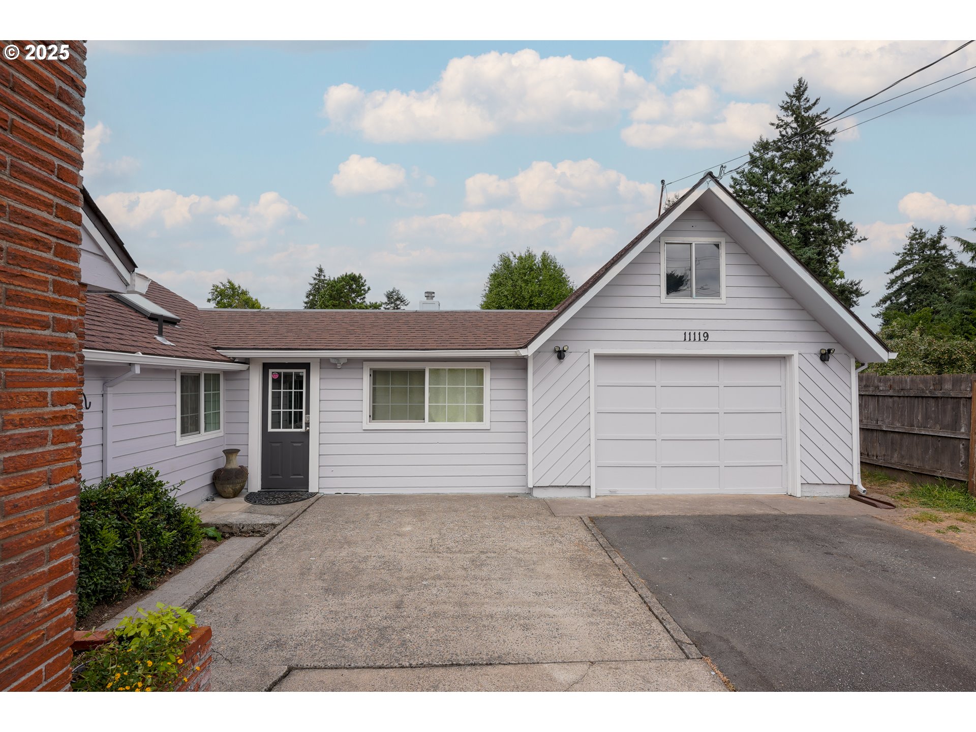 11119 SE LINWOOD AVE