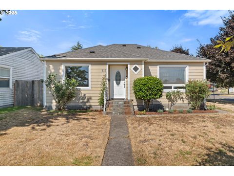 835 20TH AVE Longview WA 98632