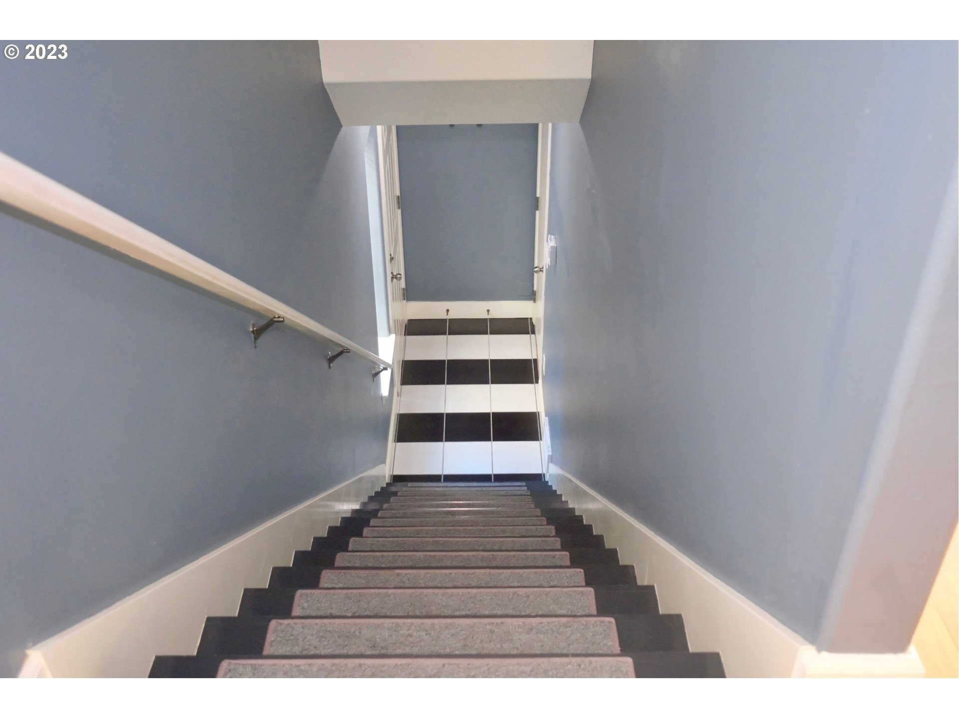 6720 N Pittsburg AVE