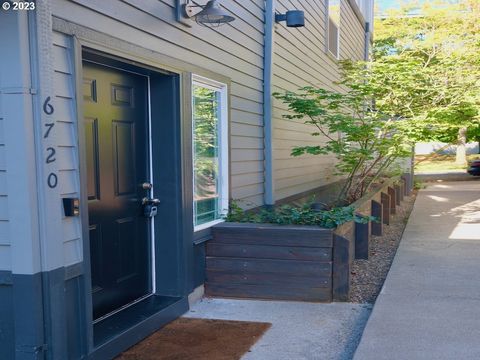 6720 N Pittsburg AVE Portland OR 97203