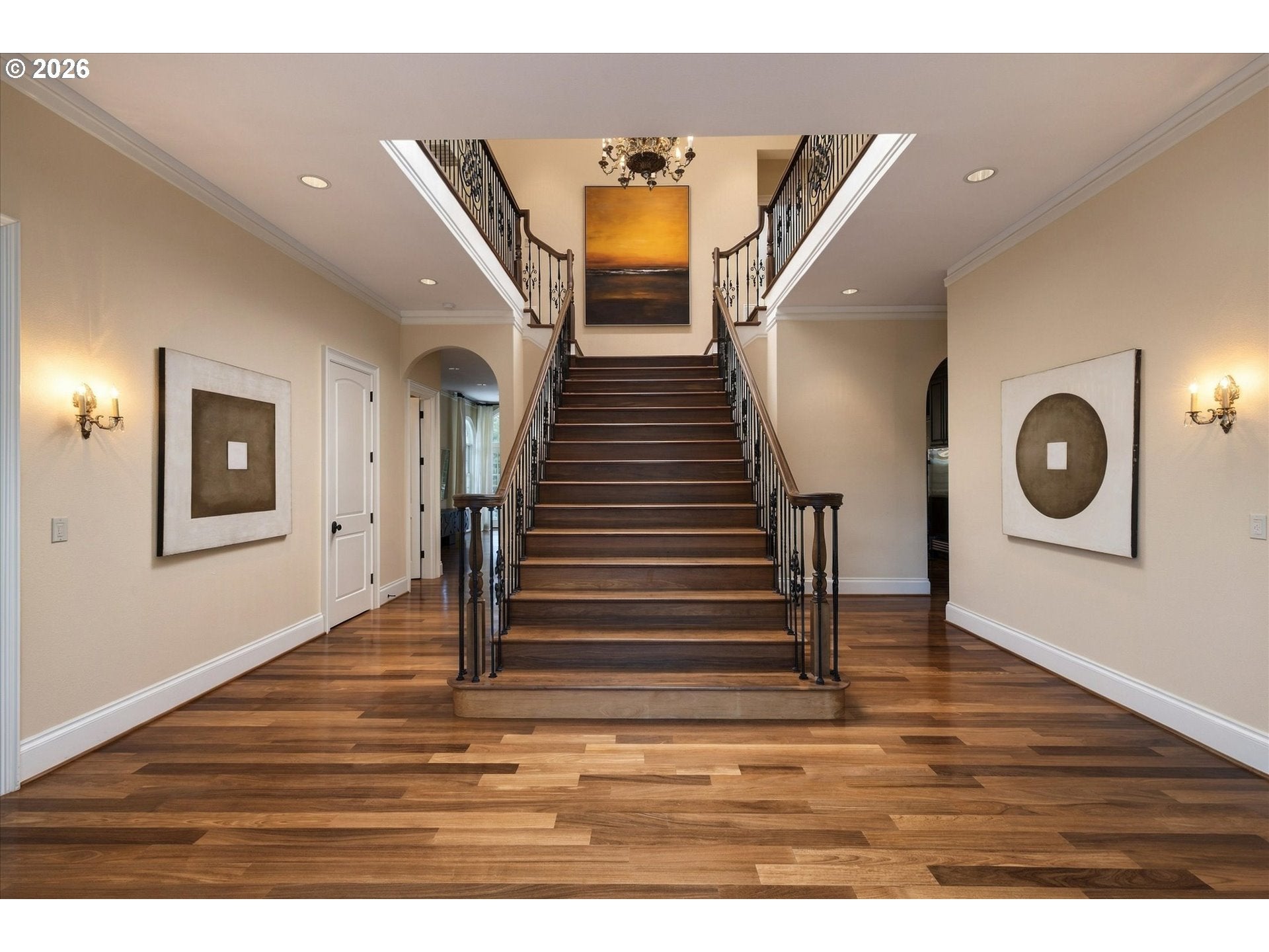 1677 LESLIE LN