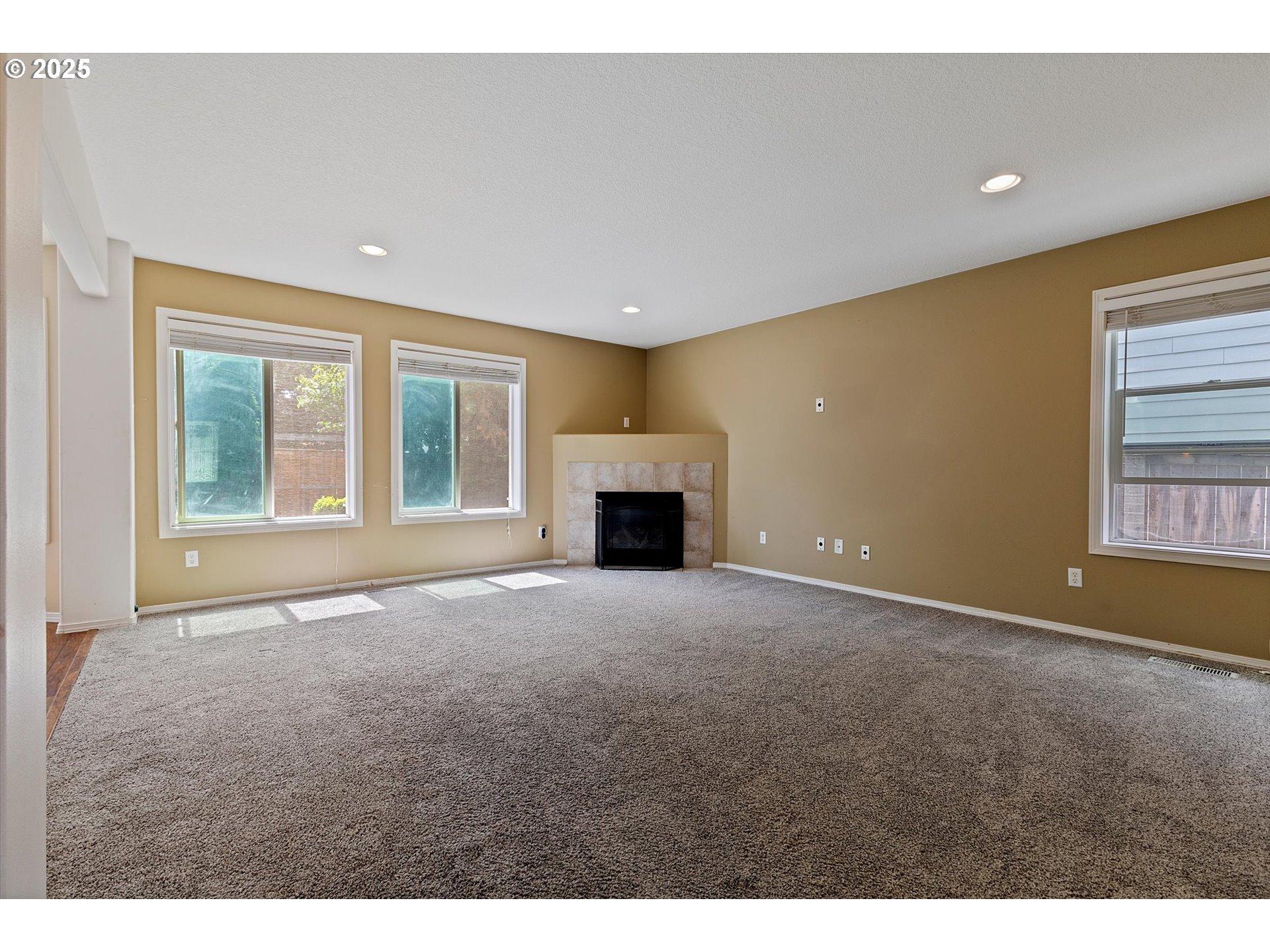 215 NW 150TH WAY NW