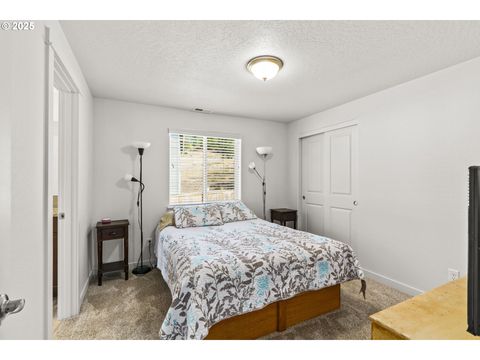 Tiny photo for 242 Rockcrest Dr, Lowell, OR 97452 (MLS # 667683282)