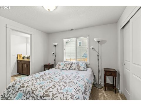 Tiny photo for 242 Rockcrest Dr, Lowell, OR 97452 (MLS # 667683282)