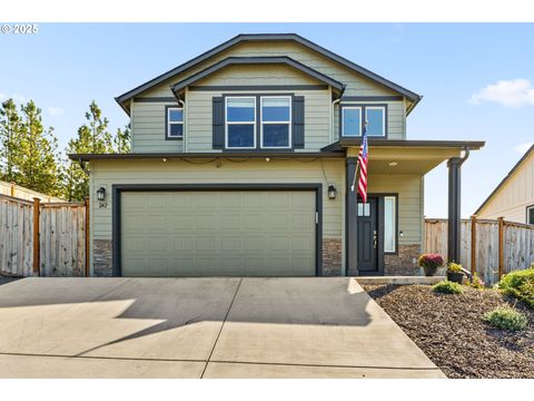 Photo of 242 Rockcrest Dr, Lowell, OR 97452 (MLS # 667683282)
