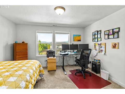 Tiny photo for 242 Rockcrest Dr, Lowell, OR 97452 (MLS # 667683282)