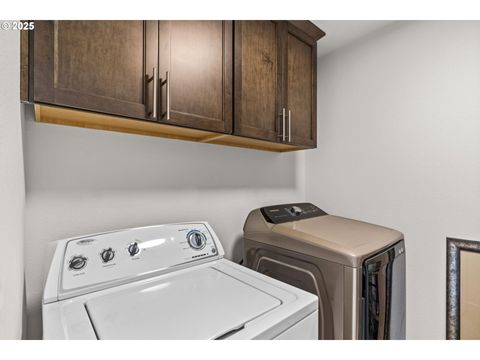 Tiny photo for 242 Rockcrest Dr, Lowell, OR 97452 (MLS # 667683282)