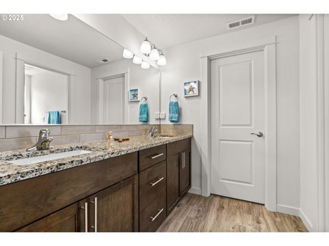 Tiny photo for 242 Rockcrest Dr, Lowell, OR 97452 (MLS # 667683282)